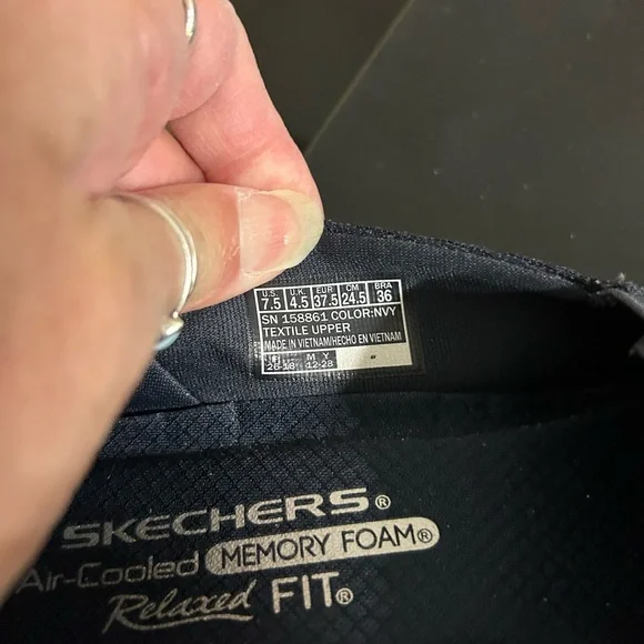 Navy Skechers memory foam slip on shoes - Picture 3 of 4